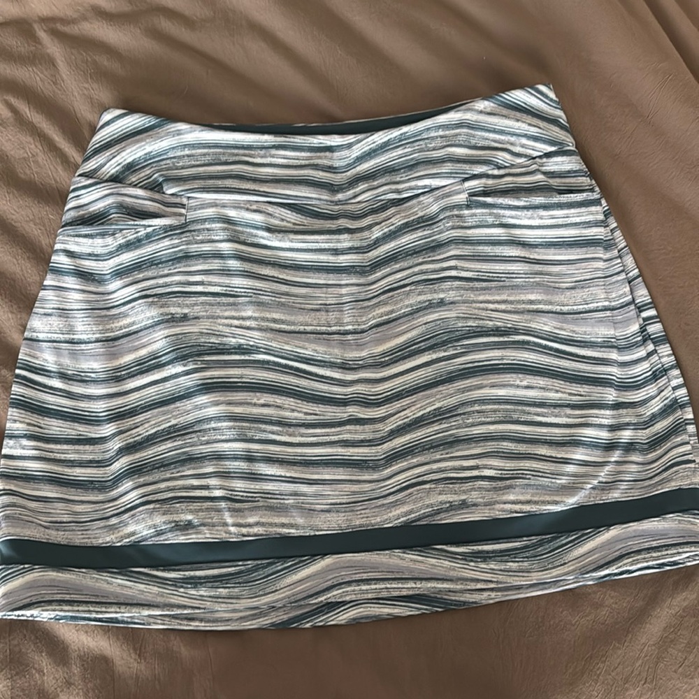 Adidas golf skort in L